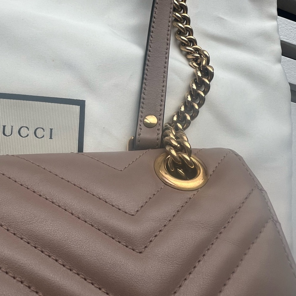 Gucci Marmont Small Shoulder Bag - Picture 6 of 10